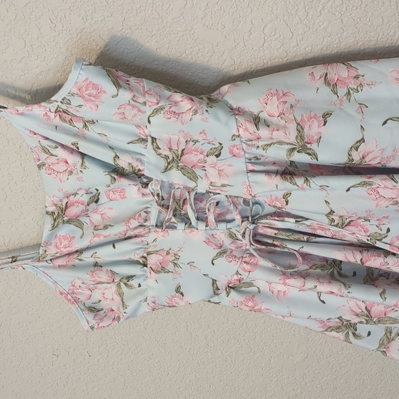 Shein MOD light blue pink ditsy floral lace up strapless mini dress - Picture 5 of 12